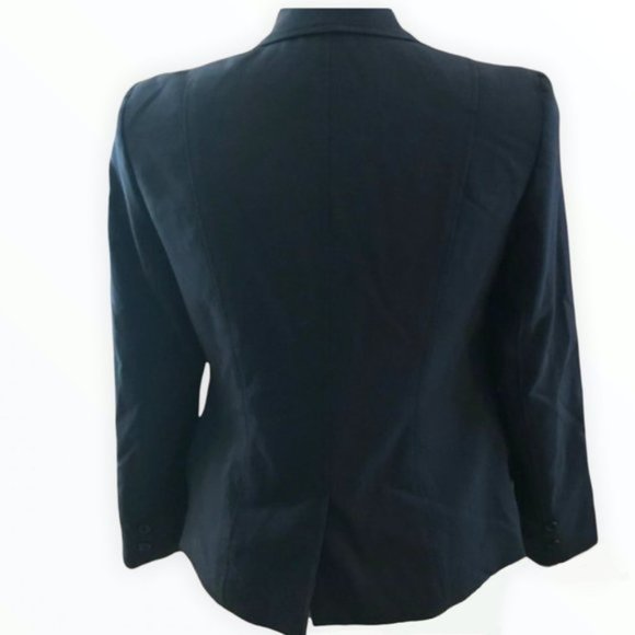 Requirements | 2-Button Navy Long-Sleeve Dress Blazer with Pockets | Sz 8 - Picture 5 of 9